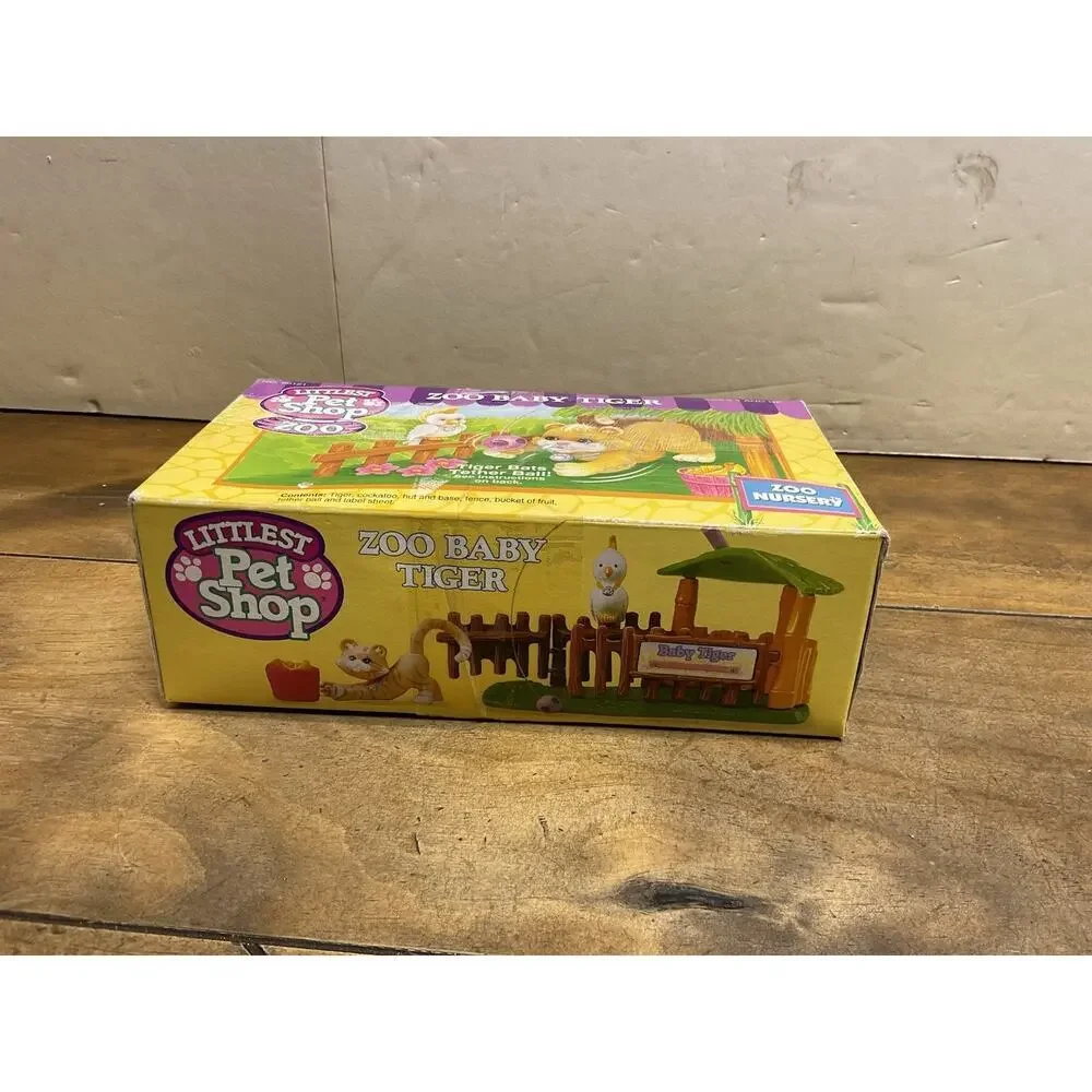 Vintage 1993 Kenner Littlest Pet Shop Zoo Baby Tiger Cockatoo LPS Set NIB